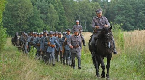 Zdjęcie ilustracyjne 1920. Wojna i miłość odcinek 2 "Początek"