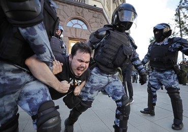 UE ws. tłumienia demonstracji w Moskwie: Po raz kolejny są podważane podstawowe wolności 