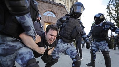 UE ws. tłumienia demonstracji w Moskwie: Po raz kolejny są podważane podstawowe wolności 