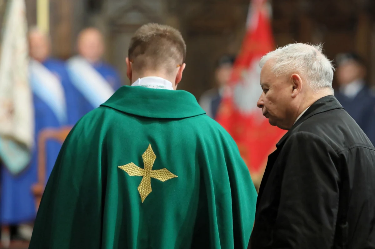 Zmarł Tadeusz Kopczyński – długoletni kierowca i ochroniarz Jarosława Kaczyńskiego. Miał 70 lat. Nekrolog o jego śmierci publikuje poniedziałkowe wydanie "Gazety Polskiej Codziennie". 