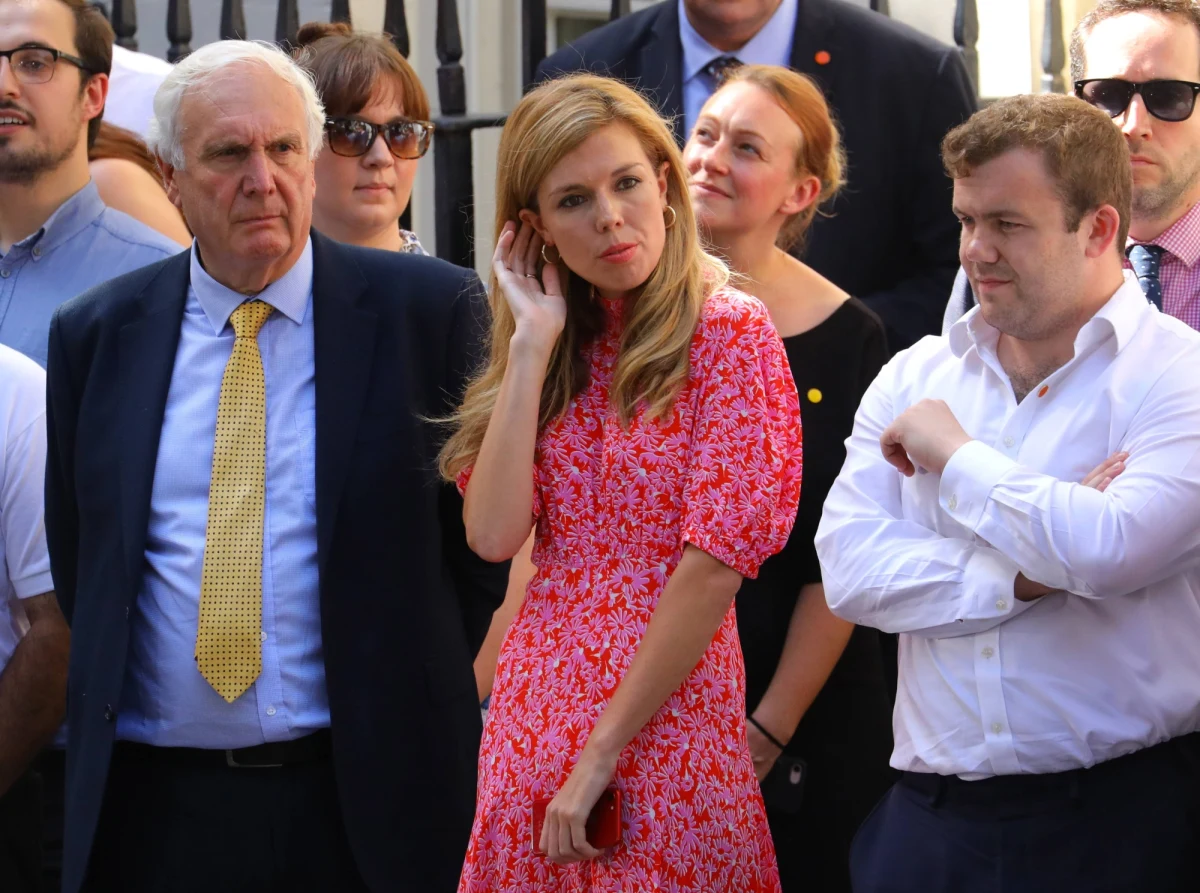 Premier Wielkiej Brytanii Boris Johnson zamieszkał na Downing Street ze swoją dziewczyną Carrie Symonds.
