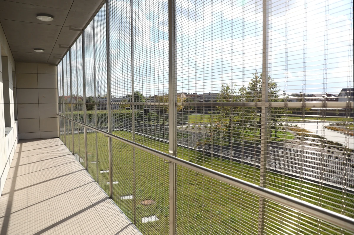 Jeszcze w tym tygodniu możliwe będzie przesłuchanie sprawcy makabrycznej zbrodni, do której doszło w poniedziałek we wsi Florynka w Małopolsce – dowiedzieli się reporterzy RMF FM. 31-latek najpierw zamordował własną matkę, a później oślepił sąsiadkę.