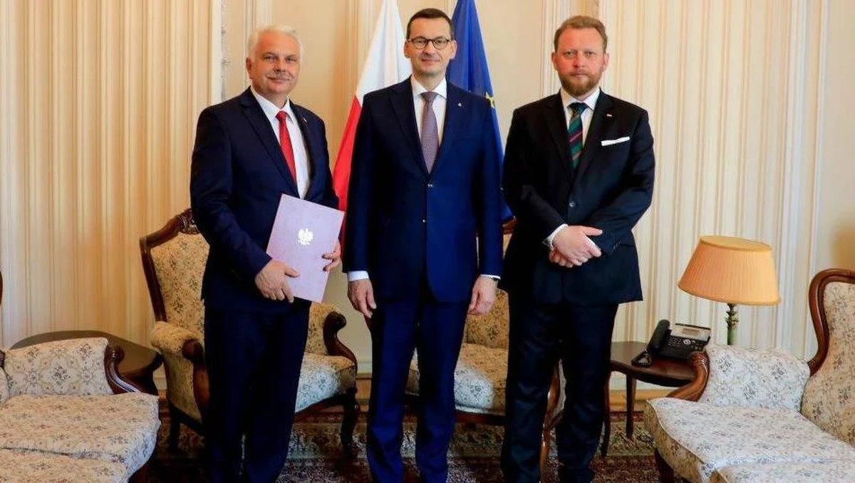 Premier Mateusz Morawiecki, na wniosek ministra zdrowia Łukasza Szumowskiego, powołał w czwartek senatora Waldemara Kraskę na stanowisko sekretarza stanu w resorcie – podało ministerstwo.