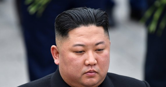 Korea Północna przeprowadziła w piątek kolejny test rakiet balistycznych krótkiego zasięgu - poinformowały agencje, powołując się na urzędników amerykańskiej administracji państwowej. Prezydent USA Donald Trump twierdzi, że północnokoreańskie próby rakietowe nie stanowią dla niego problemu.