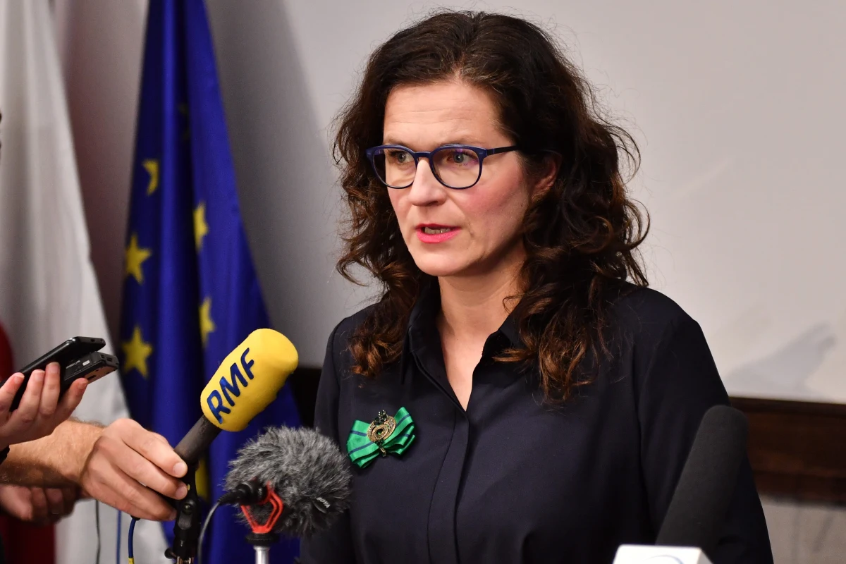 „Wszystkie możliwe środki prawne, które są w Rzeczpospolitej Polskiej – i poza nią – dostępne postaram się wykorzystać do tego, żeby zatrzymać złe prawo” tak Aleksandra Dulkiewicz, prezydent Gdańska, komentuje sprawę podpisanej dziś przez prezydenta specustawy ws. budowy Muzeum Westerplatte i Wojny 1939.