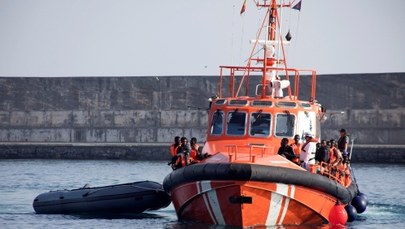 Trwają poszukiwania portu dla uratowanych na morzu migrantów