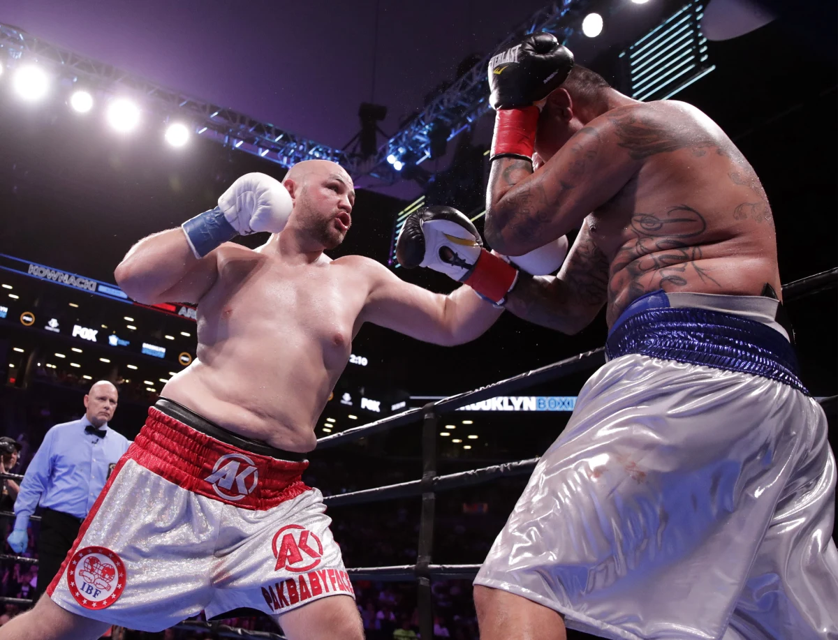 Adam Kownacki wygrał jednogłośnie na punkty z Amerykaninem Chrisem Arreolą i zdobył w Nowym Jorku pas IBF Inter-Continental kategorii ciężkiej. Tym zwycięstwem polski bokser przybliżył się do walki o mistrzostwo świata.