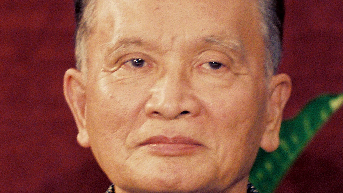 Nuon Chea, nazywany Bratem nr 2 reżimu Czerwonych Khmerów w Kambodży, zmarł w niedzielę w szpitalu w Phnom Penh w wieku 93 lat - poinformował trybunał ONZ, który skazał go na dożywocie za ludobójstwo i zbrodnie przeciwko ludzkości popełnione w latach 1975-1979.
