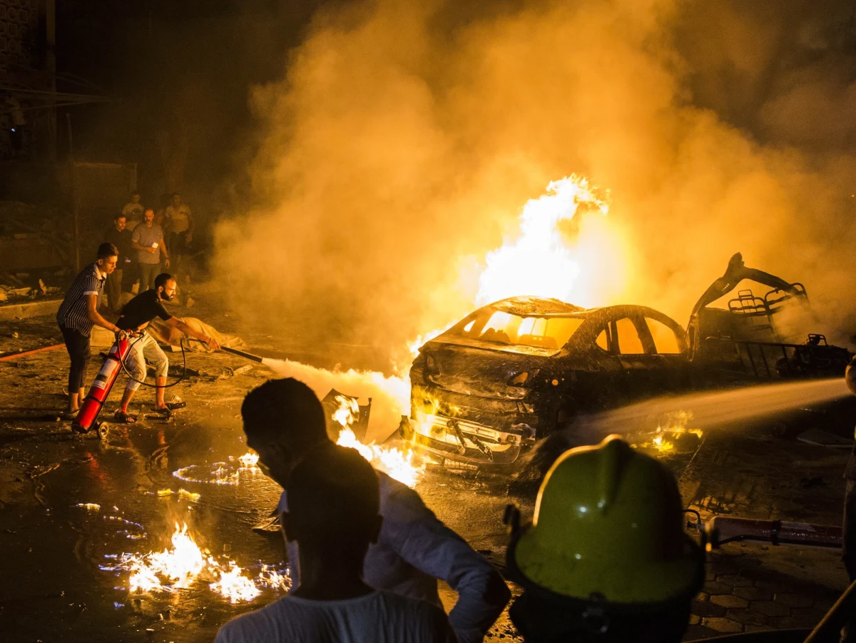 Co najmniej 19 osób zginęło, a 30 zostało rannych na skutek eksplozji w centrum stolicy Egiptu, Kairze - poinformowało w nocy z niedzieli na poniedziałek egipskie ministerstwo zdrowia.
