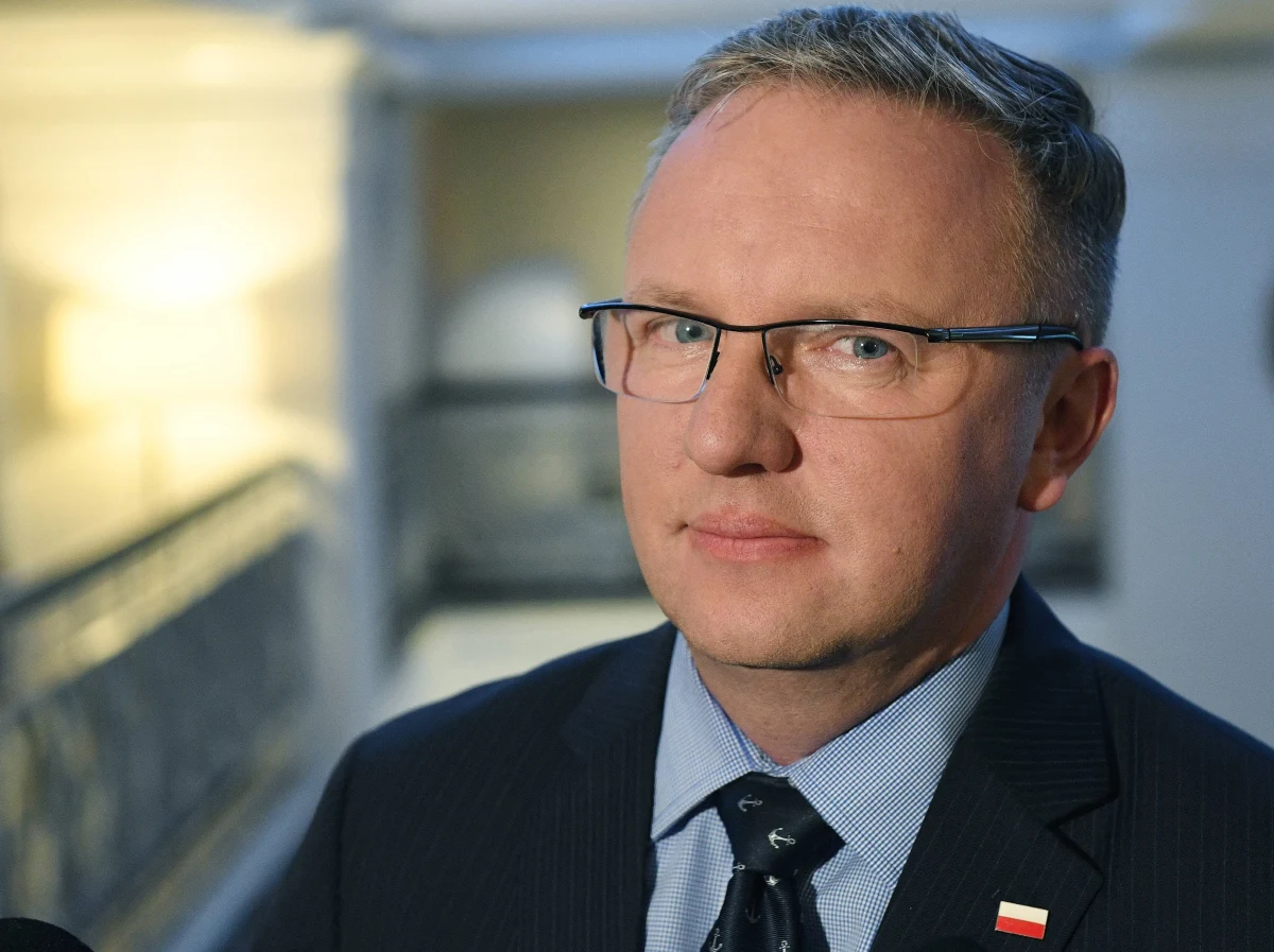 Desygnowana na szefową nowej Komisji Europejskiej Ursula von der Leyen rozpoczyna w tym tygodniu cykl nieformalnych spotkań z kandydatami na komisarzy. Jednym z jej rozmówców ma być Krzysztof Szczerski. Dyplomata z otoczenia von der Leyen powiedział brukselskiej korespondentce RMF FM, że będą to "spotkania przy kawie", a nie formalne przesłuchania kandydatów.