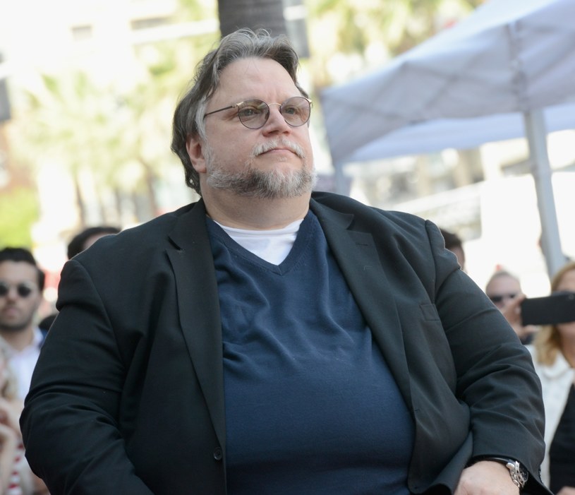 Meksykański reżyser, laureat Oscara Guillermo Del Toro tym razem wystąpił w roli producenta i współautora scenariusza. Film "Upiorne opowieści po zmroku" na ekrany polskich kin trafi 9 sierpnia.