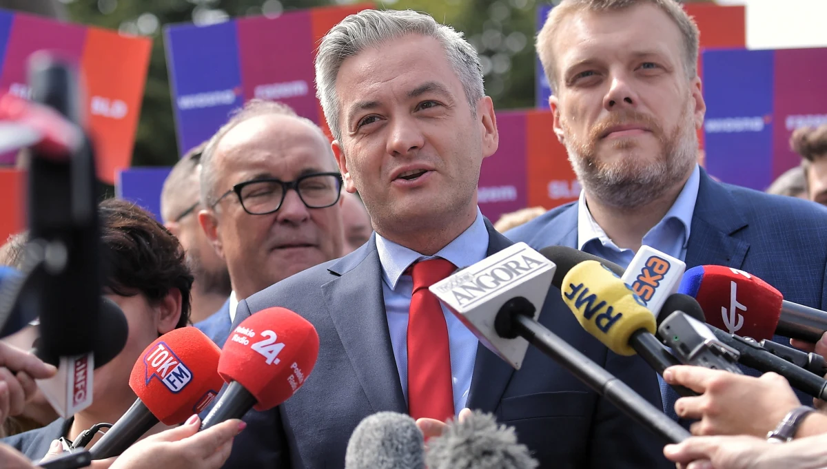 To początek budowania szerszej formacji - w ten sposób lider Wiosny Robert Biedroń uzasadniał w środę ideę startu w październikowych wyborach parlamentarnych kandydatów Wiosny i Razem z list SLD, które we wtorek zmieniło skrót swej partii na "Lewica".