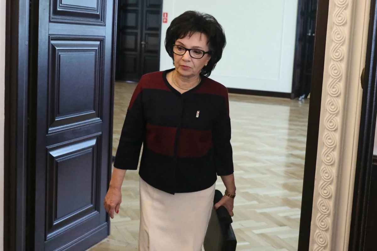 Elżbieta Witek – szefowa MSWiA – ma zostać nowym marszałkiem Sejmu. Tak wynika z nieoficjalnych ustaleń reporterów RMF FM.