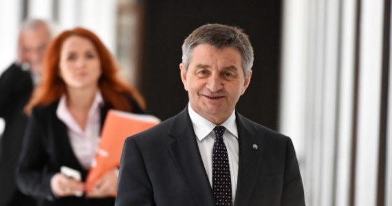 Marek Kuchciński na posiedzeniu Prezydium Sejmu złożył rezygnację z funkcji marszałka – poinformowała po spotkaniu wicemarszałek Małgorzata Kidawa-Błońska.