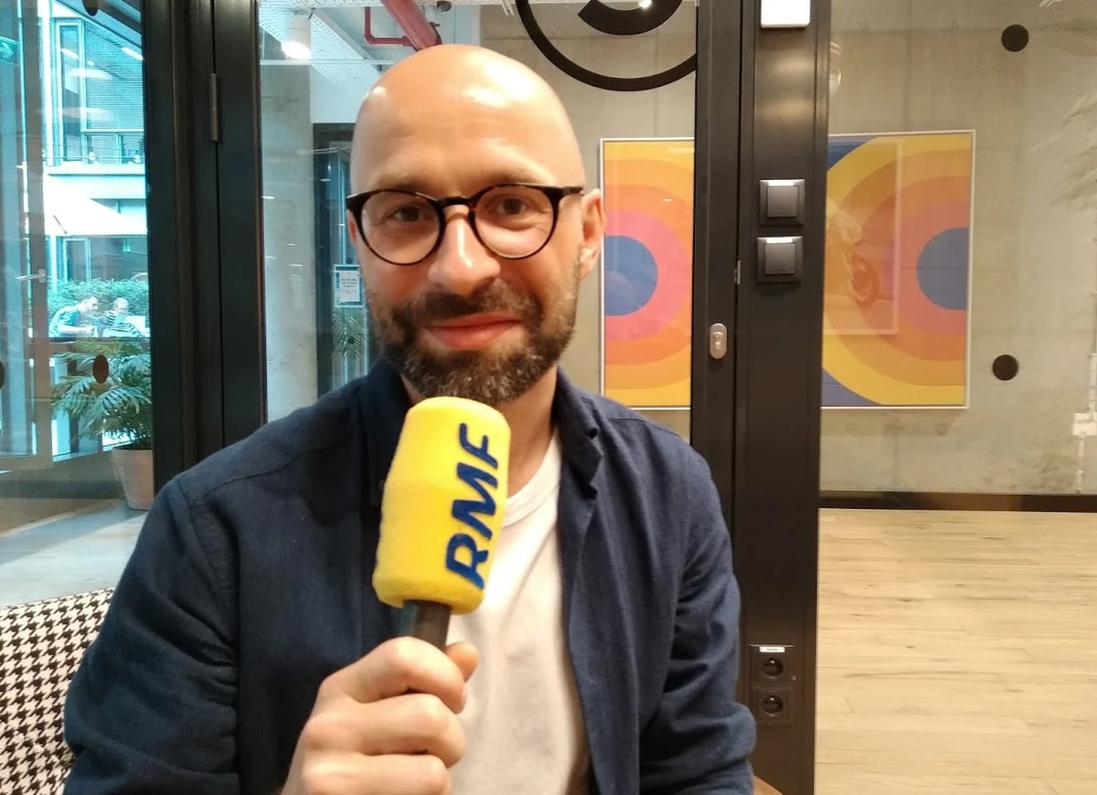 "Najczęściej wyrzucamy pieczywo, warzywa, owoce, wędliny. Ponad 50 procent całości marnowanego jedzenia marnuje się w naszych domach" - mówi w rozmowie z dziennikarzem RMF FM Karolem Pawłowickim, Kuba Walasek ze startupu Too Good to Go Polska, 
dzięki któremu możemy ograniczyć wyrzucanie jedzenia. Może nam w tym pomóc aplikacja mobilna. Wskazuje ona, z których restauracji, warzywniaków, czy piekarni możemy odebrać tańsze i pełnowartościowe jedzenie.