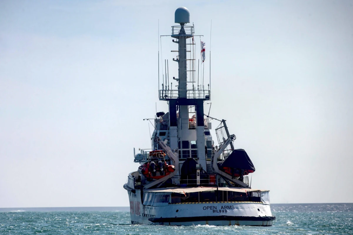 Rząd Malty zgodził się w sobotę przyjąć 39 migrantów uratowanych w nocy przez statek organizacji Open Arms na Morzu Śródziemnym. Odmówił jednocześnie przyjęcia na pokład 121 migrantów uratowanych przed 9. dniami i znajdujących się na tej jednostce. Zdaniem załogi statku imigranci są już u kresu wytrzymałości, a taka decyzja doprowadzi do napięć na pokładzie.