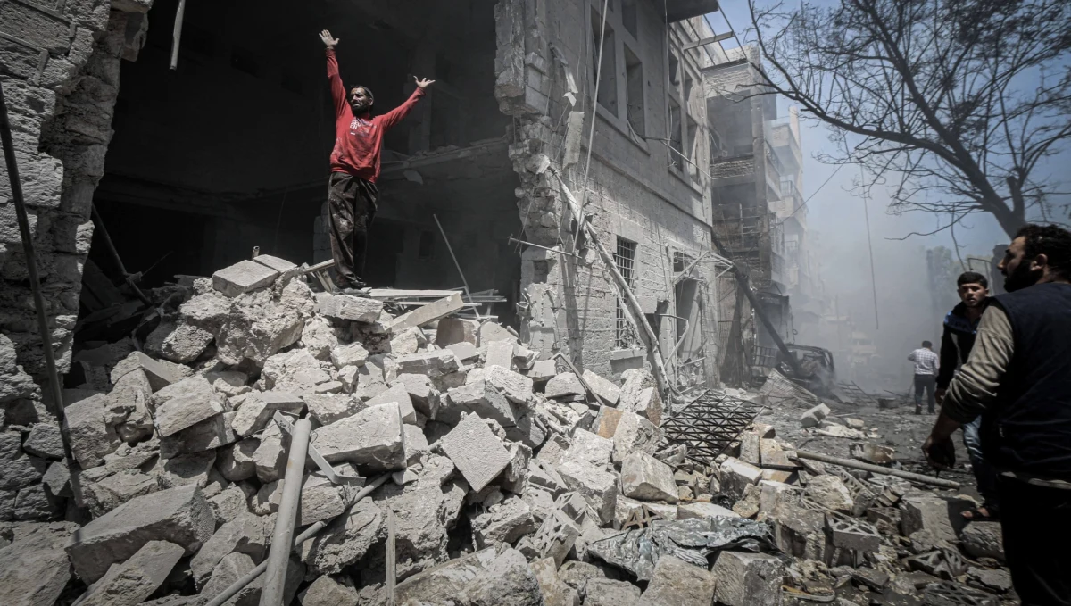 Podczas sobotnich walk w północno-zachodniej Syrii zginęło 70 żołnierzy - podało Syryjskie Obserwatorium Praw Człowieka. 32 poległych to żołnierze syryjskiej armii, prowadzącej od 3 miesięcy ofensywę w muhahazach Idlib, Hama i Latakia, a 38 to rebelianci.