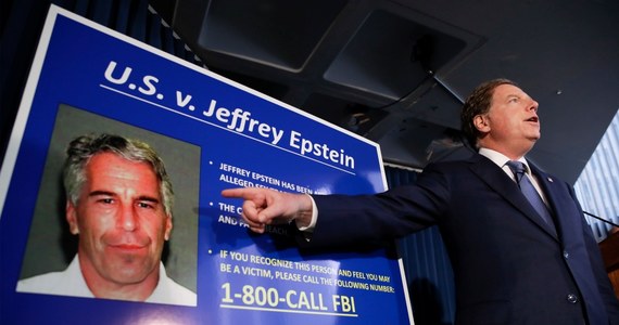 Członkowie komisji sprawiedliwości Izby Reprezentantów USA zażądali wyjaśnień w sprawie śmierci w nowojorskim areszcie federalnym miliardera Jeffrey'a Epsteina, oskarżonego o nakłanianie nieletnich dziewcząt do prostytucji.