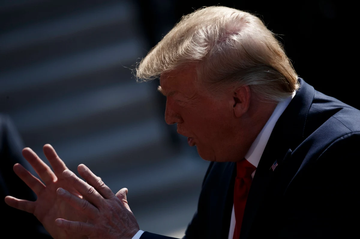 Rząd Chin kieruje żołnierzy na granicę z Hongkongiem - napisał na Twitterze prezydent USA Donald Trump, powołując się na dane amerykańskiego wywiadu i apelując o spokój. W Hongkongu od tygodni trwają prodemokratyczne protesty.