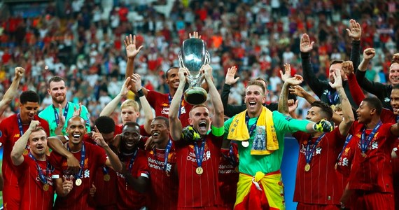 Piłkarze Liverpoolu pokonali Chelsea Londyn w rzutach karnych 5-4 i po raz czwarty w historii zdobyli Superpuchar UEFA. Po 90 minutach był remis 1:1, a po dogrywce 2:2.