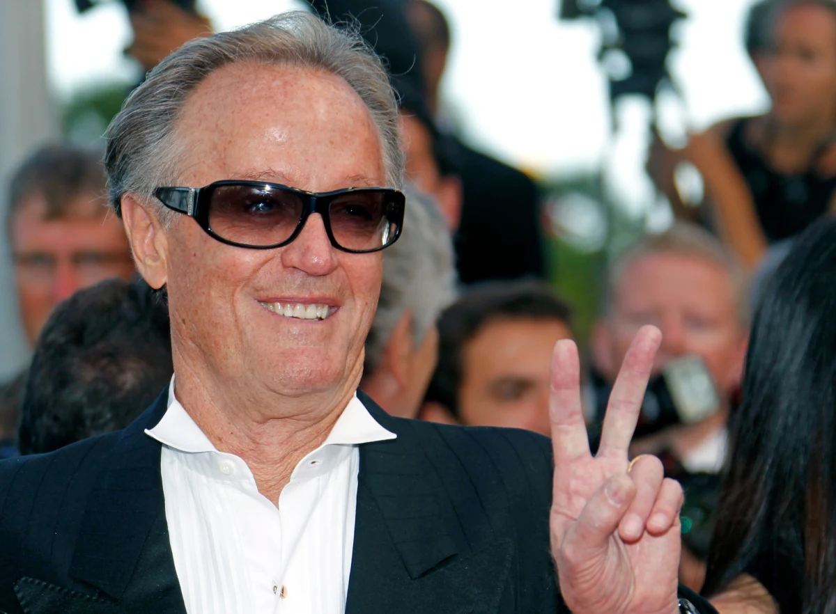 W wieku 79 lat zmarł w piątek amerykański aktor, scenarzysta i reżyser Peter Fonda, znany głównie z roli Wyatta w kultowym filmie "Swobodny jeździec" - poinformowała w oświadczeniu rodzina aktora.