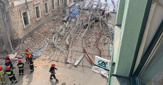 ​Groźny wypadek w czasie remontu budynku muzeum przy ulicy Kubsza w Wodzisławiu Śląskim. Runęło tam rusztowanie.