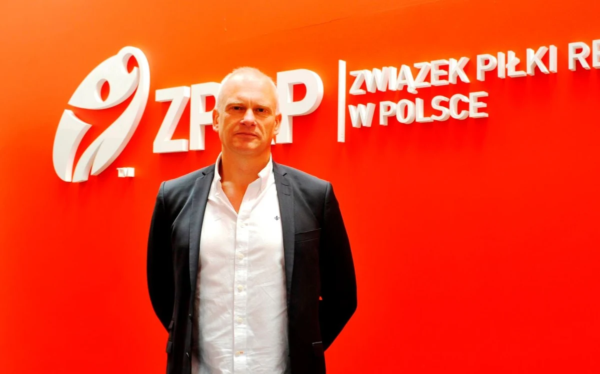 Norweg Arne Senstad od dziś będzie trenował kadrę polskich szczypiornistek. Nowy szkoleniowiec piłkarek ręcznych zastąpi odwołanego w lipcu Leszka Krowickiego, który stracił stanowisko z powodu słabych wyników.