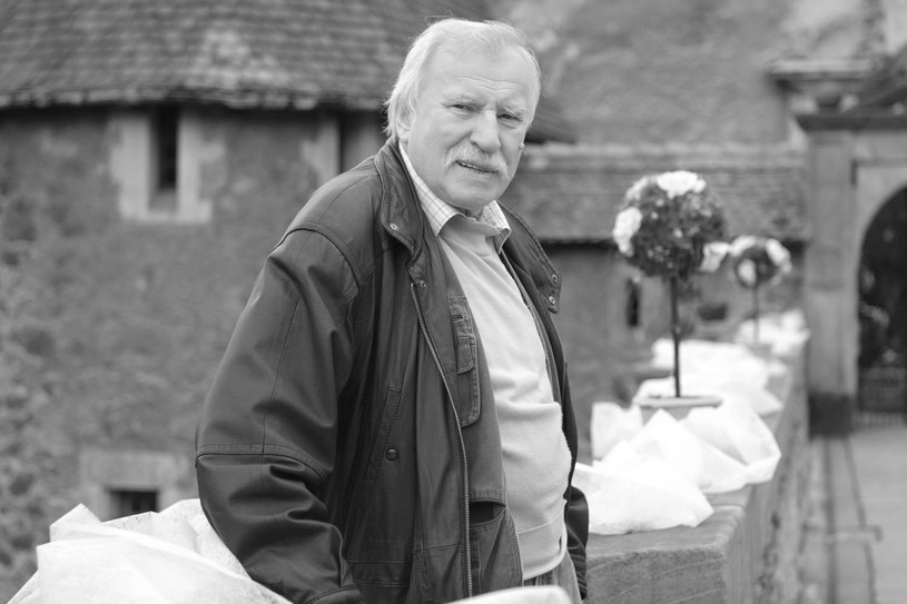 W wieku 84 lat zmarł Andrzej Buszewicz, aktor filmowy, teatralny i telewizyjny. Wystąpił między innymi w "Aktorach prowincjonalnych" Agnieszki Holland i "Szansie" Feliksa Falka. Zagrał także w popularnych serialach, w tym w "Pierwszej miłości" i "Świecie według Kiepskich". 