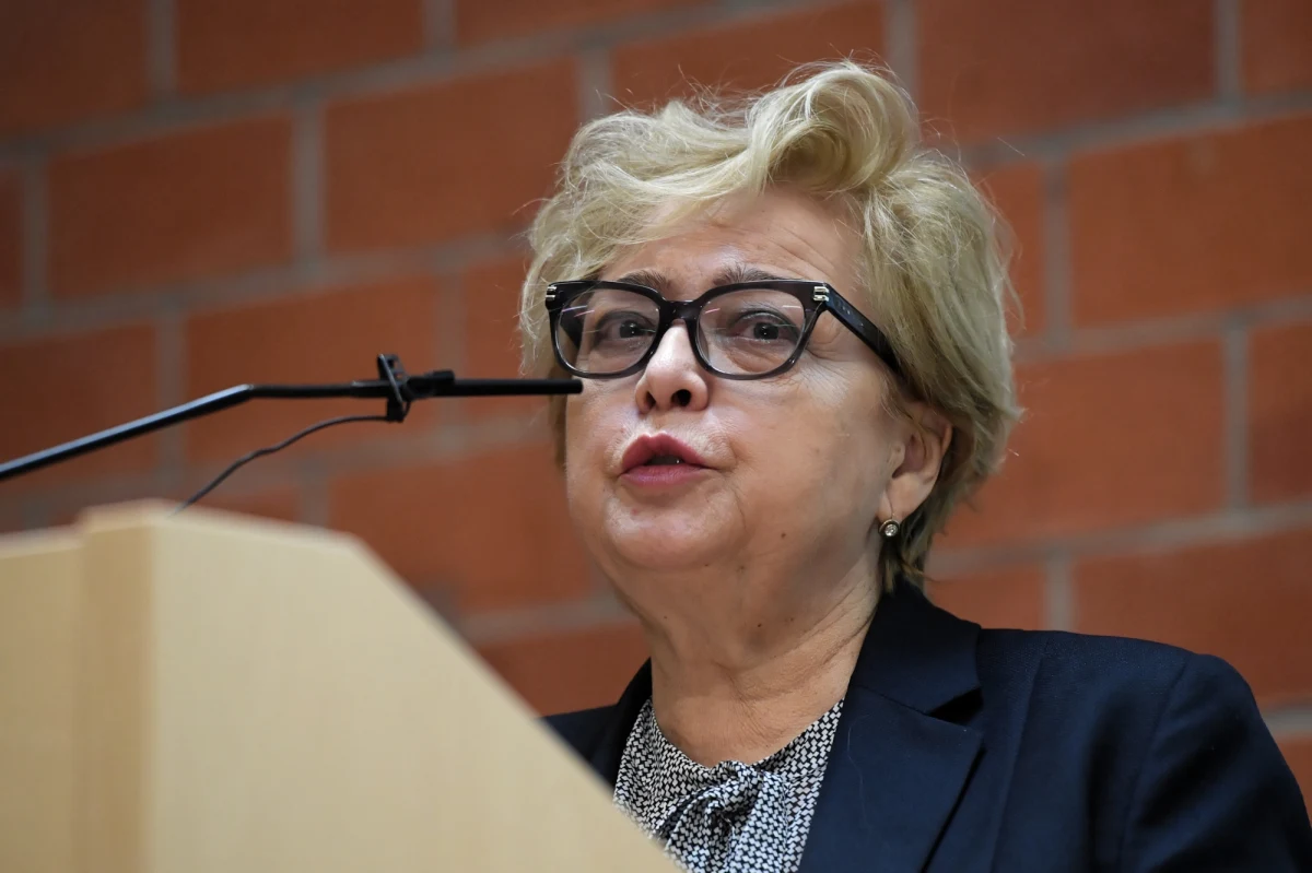 "Oczekuję dymisji Zbigniewa Ziobry" - mówi w rozmowie z reporterem RMF FM Pierwsza Prezes Sądu Najwyższego Małgorzata Gersdorf. Jak dodaje, nie wyobraża sobie, by jako prokurator generalny Ziobro decydował o śledztwie ws. wiceministra Łukasza Piebiaka. 