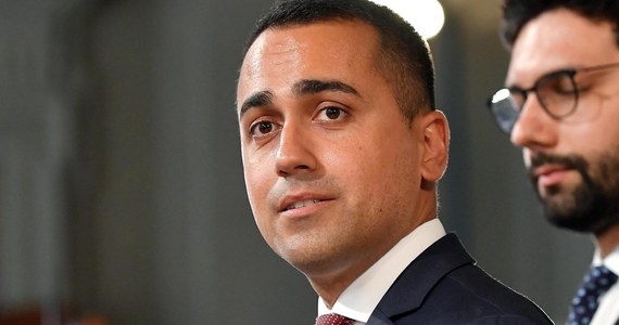 Lider włoskiego Ruchu Pięciu Gwiazd, wicepremier Luigi Di Maio ogłosił, że trwają rozmowy na temat powołania mocnej koalicji. "Nie pozwolimy na to, żeby statek zatonął, za co zapłaciliby Włosi" - mówił po rozmowie z prezydentem Sergio Mattarellą. 