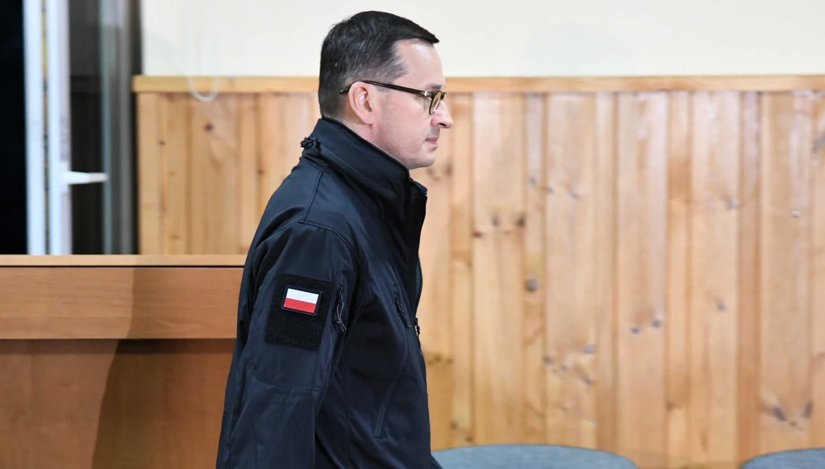 Chciałem wyrazić najgłębsze wyrazy współczucia dla rodzin zmarłych osób, z tego co wiemy dzisiaj, cztery osoby nie przeżyły tych gwałtownych i nietypowych wyładowań burzowych - powiedział w czwartek w Zakopanem premier Mateusz Morawiecki.