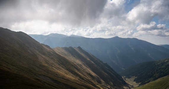 W okolicach Berchtesgaden w Alpach Bawarskich odnaleziono wrak zaginionego w czwartek małego samolotu oraz zwłoki jego 51-letniego pilota - poinformowała w piątek rzeczniczka lokalnej policji.