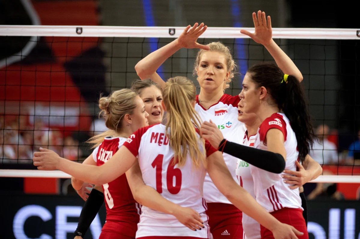 Polskie siatkarki pokonały w Łodzi Słowenię 3:0 (25:12, 25:22, 25:23) w swoim pierwszym meczu mistrzostw Europy. W sobotę biało-czerwone zagrają w Atlas Arenie z Portugalkami.