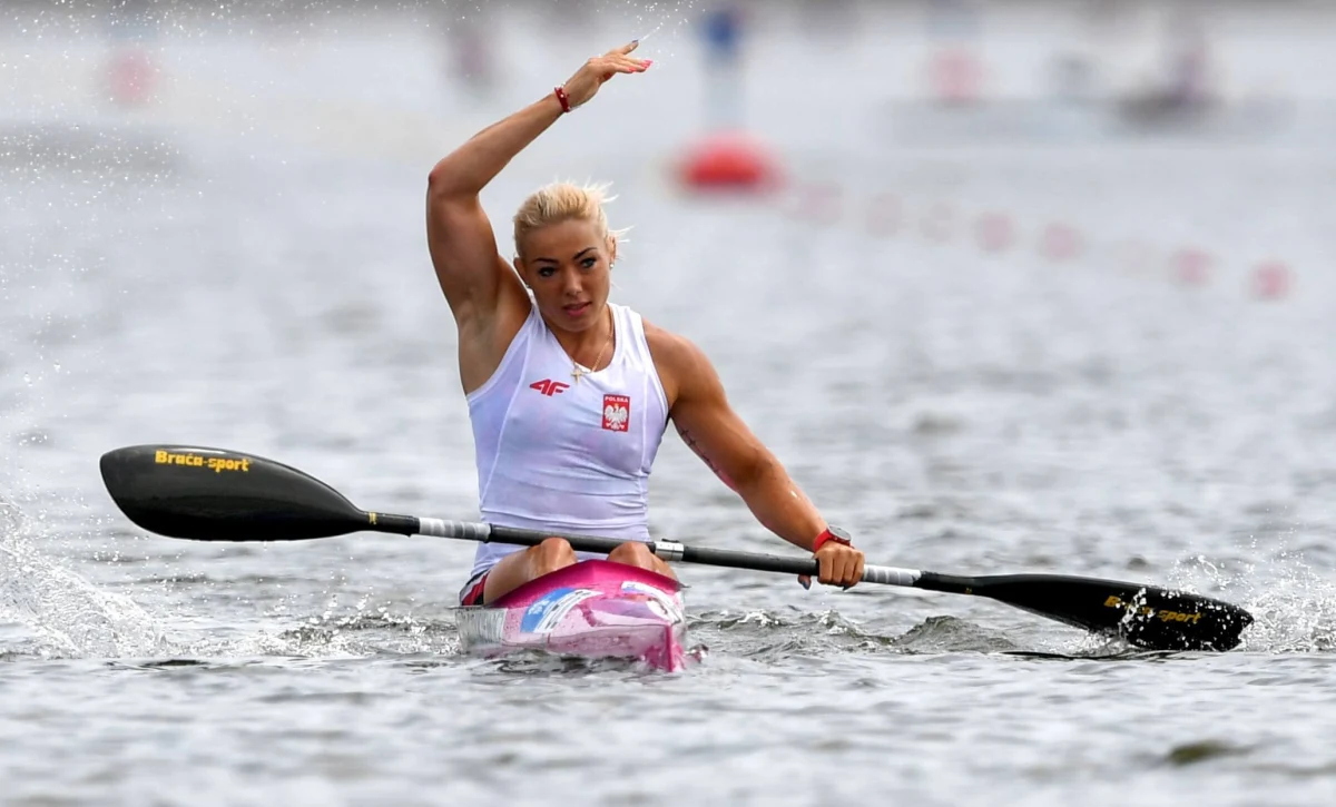 Marta Walczykiewicz zdobyła srebrny medal w olimpijskiej konkurencji K1 200 m w kajakarskich mistrzostwach świata w węgierskim Szegedzie. Zwyciężyła Nowozelandka Lisa Carrington, trzecia była Dunka Emma Aastrand Jorgensen.