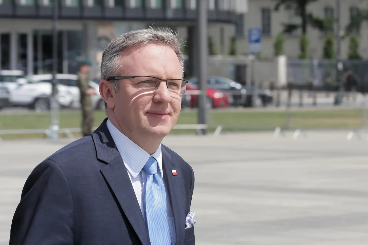 1 września, podczas obchodów 80. rocznicy wybuchu II wojny światowej na Placu Piłsudskiego w Warszawie wystąpienia wygłoszą prezydenci: Polski - Andrzej Duda, Niemiec - Frank-Walter Steinmeier i USA - Donald Trump - poinformował szef gabinetu prezydenta Krzysztof Szczerski. 2 września będzie dniem dwustronnej wizyty prezydenta USA.