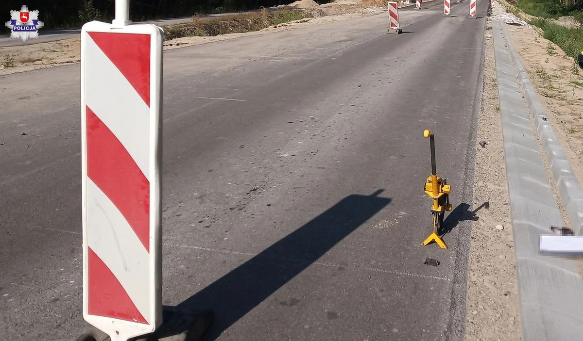 ​Policja na Lubelszczyźnie wyjaśnia okoliczności wypadku drogowego, w którym prawdopodobnie zginął 68- letni mieszkaniec gminy Siemień. Ciało mężczyzny znaleziono w przydrożnych zaroślach.