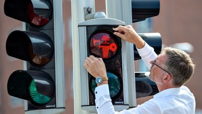 "Stop. Czerwony wiking". Nowa sygnalizacja świetlna w duńskim Aarhus 