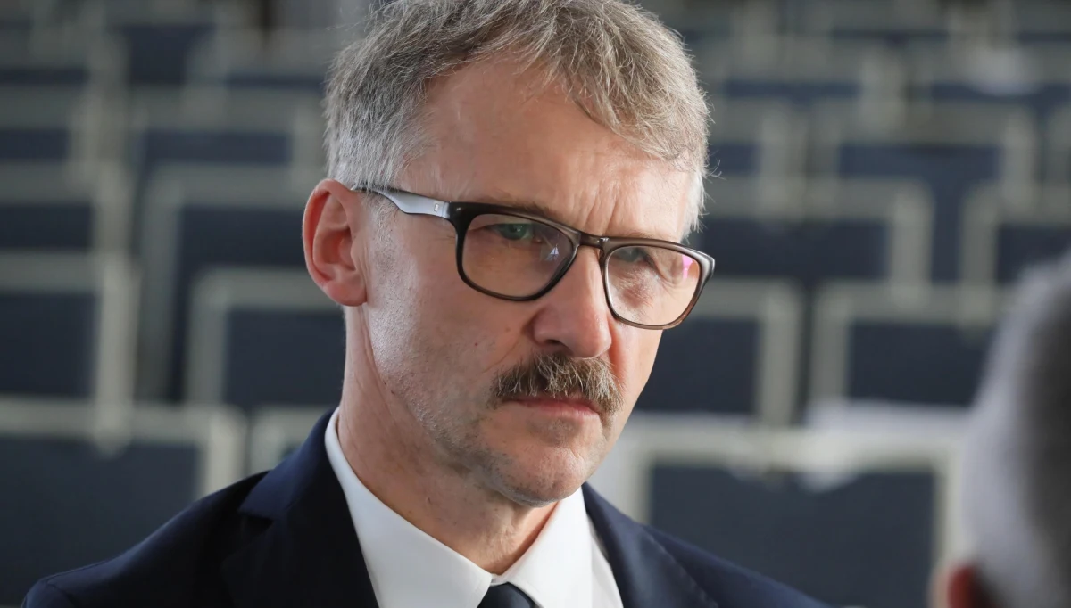 ​Wyjaśnienia członków Krajowej Rady Sądownictwa, którzy mogli być zaangażowani w tzw. "aferę hejterską", będą jawne - zapowiada w RMF FM szef KRS Leszek Mazur. Sędzia poinformował, że ze stanowiskami będzie można zapoznać się na stronie internetowej Rady. 