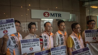 Hongkong: Incydenty z chińską flagą. Milionowe nagrody za wskazanie sprawców