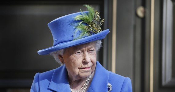 Brytyjska królowa Elżbieta II wyraziła zgodę na zawieszenie obrad parlamentu w okresie od najwcześniej 9 września do 14 października. Taki wniosek złożył rząd, mimo protestów opozycyjnych ugrupowań oskarżających rząd o próbę ograniczenia roli Izby Gmin.