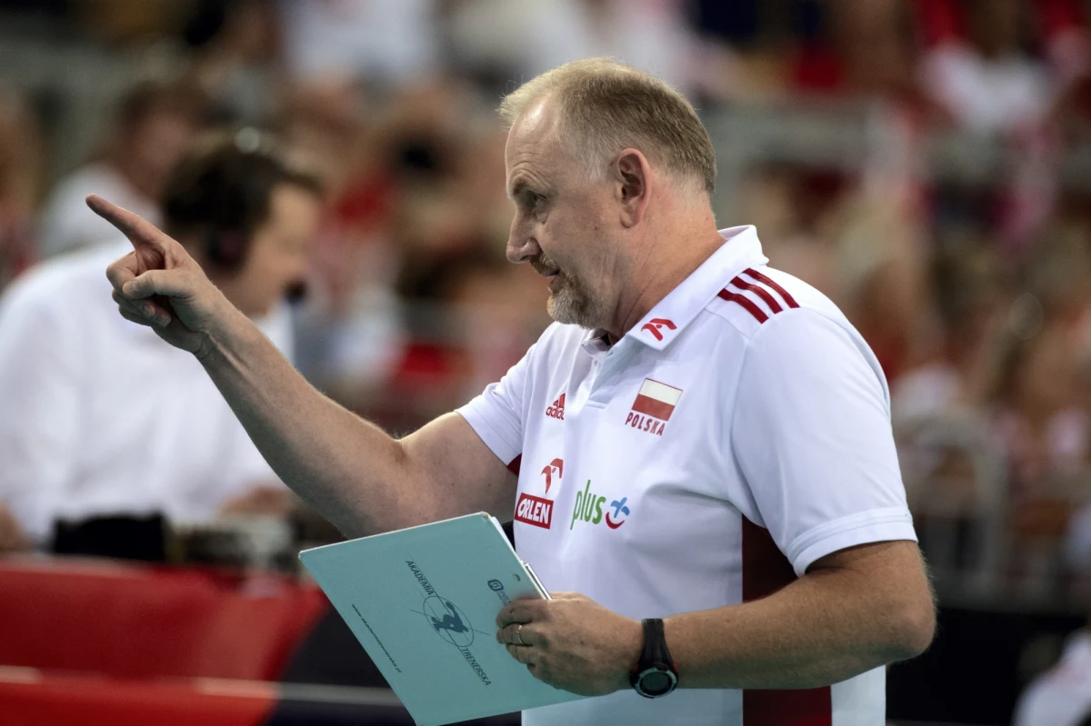 Przed własną publicznością Polki przegrały z Belgią 2:3. To pierwsza porażka "Biało-czerwonych" w tym turnieju. Jak mówił trener Nawrocki po meczu: „Gubiliśmy w tym meczu punkty, nie wykorzystując swojego potencjału i tego, co mamy najlepsze”.