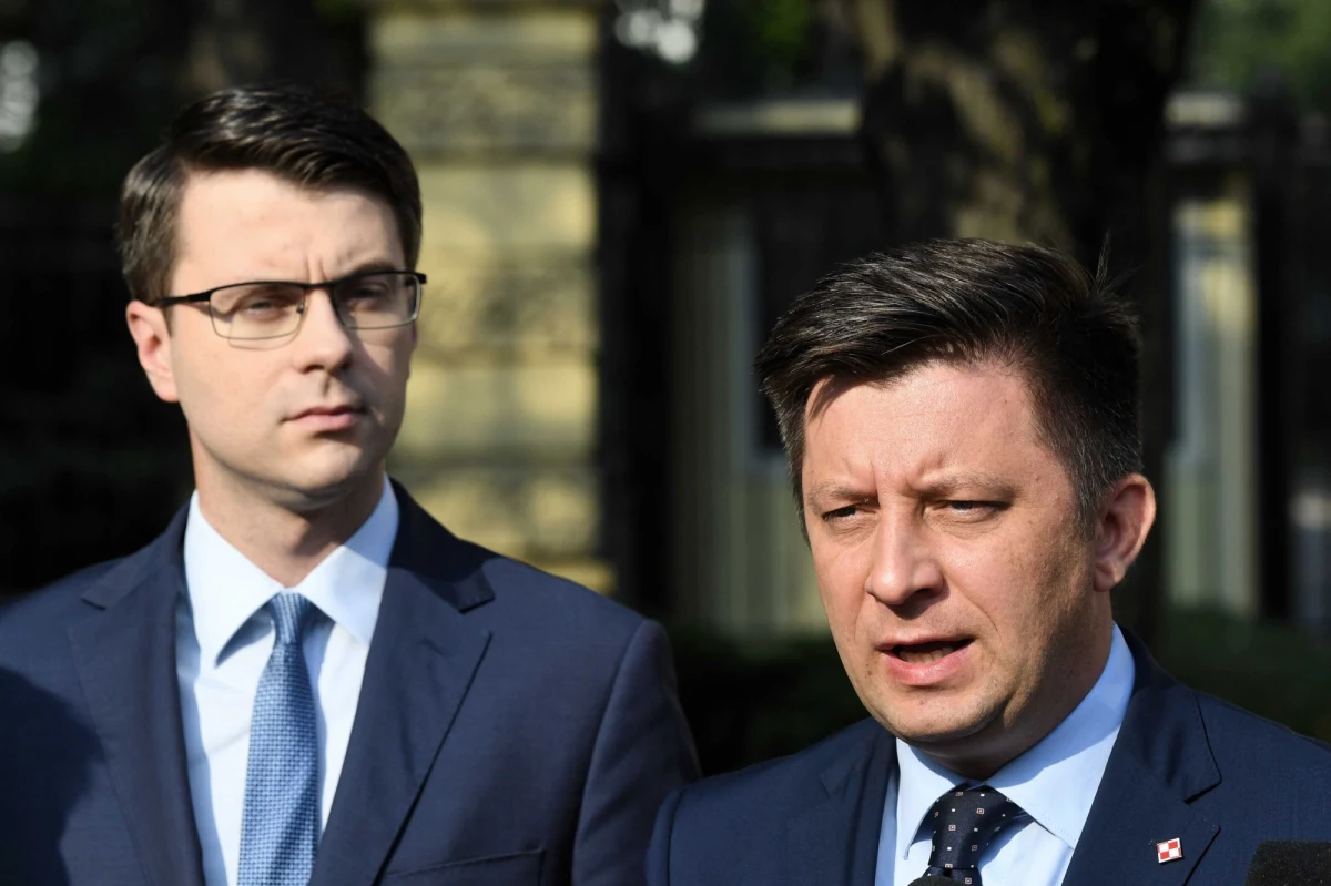 ​W Kancelarii Prezesa Rady Ministrów odbyło się spotkanie sztabu kryzysowego, powołanego w związku z awarią oczyszczalni "Czajka". Decyzją sztabu zostanie zbudowany awaryjny rurociąg tłoczący ścieki z lewobrzeżnej do prawobrzeżnej Warszawy.