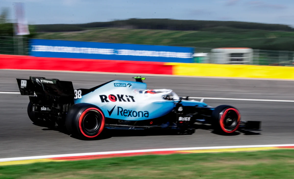 Robert Kubica (Williams) zajął ostatnie, 20. miejsce w pierwszym treningu przed niedzielą Grand Prix Belgii na torze Spa-Francorchamps. Najszybszy czas okrążenia miał Niemiec Sebastian Vettel (Ferrari). To 13. runda tegorocznych mistrzostw świata Formuły 1.