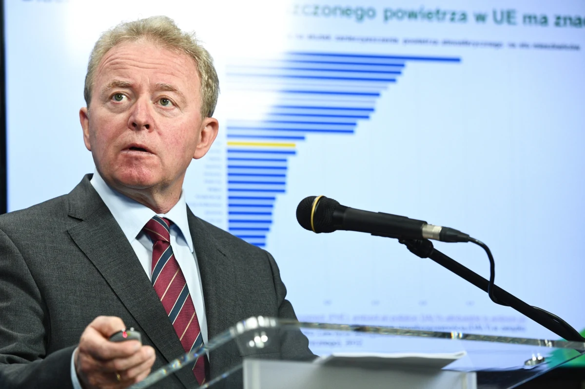 Janusza Wojciechowskiego – polskiego kandydata na komisarza ds. rolnictwa – „nie ominą trudne pytania o praworządności podczas przesłuchania w Parlamencie Europejskim” – powiedział w rozmowie z Katarzyną Szymańską – Borginon – eurodeputowany Andrzej Halicki, szef delegacji PO-PSL w Europejskiej Partii Ludowej. Przesłuchanie odbędzie się na początku października w europaralemnetarnej komisji ds. rolnictwa. W dalszym ciągu Wojciechowski ma szanse na akceptację, chociaż nie będzie ona łatwa. 