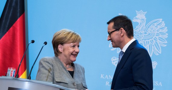 Premier Mateusz Morawiecki spotka się w niedzielę z kanclerz Niemiec Angelą Merkel. Taką informację przekazał rzecznik polskiego rządu Piotr Müller.