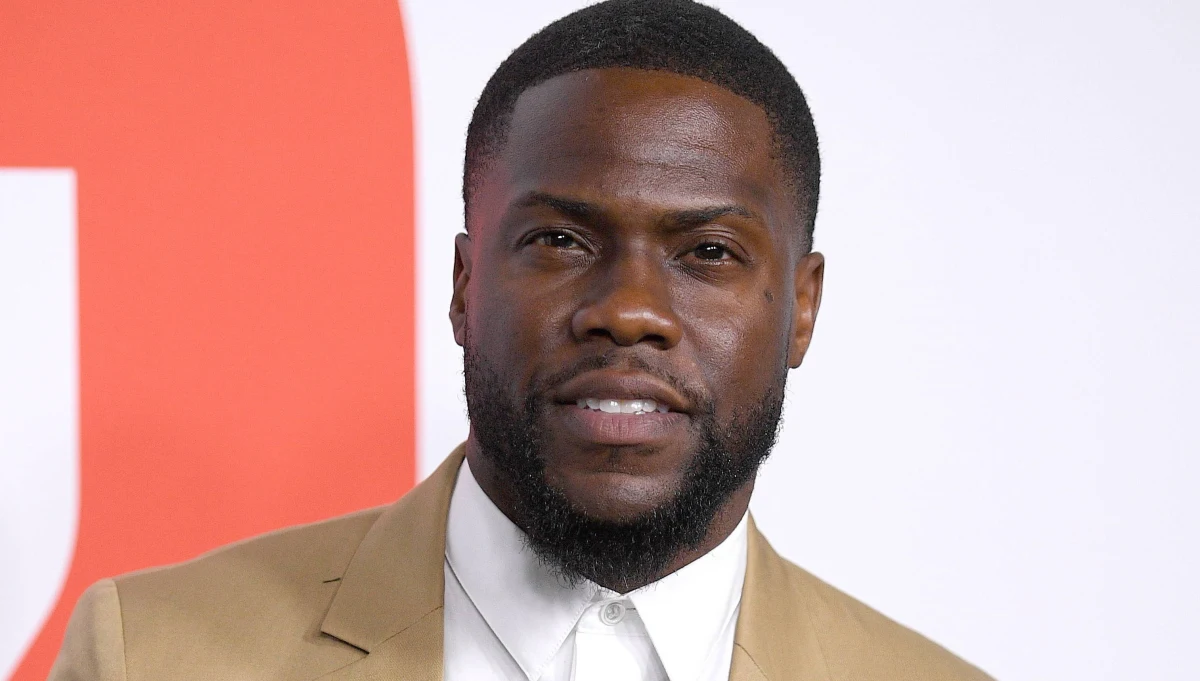​Popularny komik Kevin Hart miał wypadek samochodowy w Malibu Hills. Gwiazdor doznał "poważnego urazu kręgosłupa".