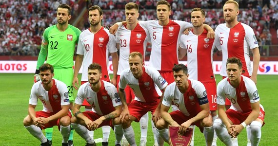Selekcjoner polskich piłkarzy Jerzy Brzęczek przyznał przed meczami eliminacji mistrzostw Europy ze Słowenią i Austrią, że jego drużyna, choć jest liderem grupy, jeszcze nic nie osiągnęła. "Przystępujemy do tych spotkań z pokorą, ale też świadomością, że mamy 12 punktów" - dodał.