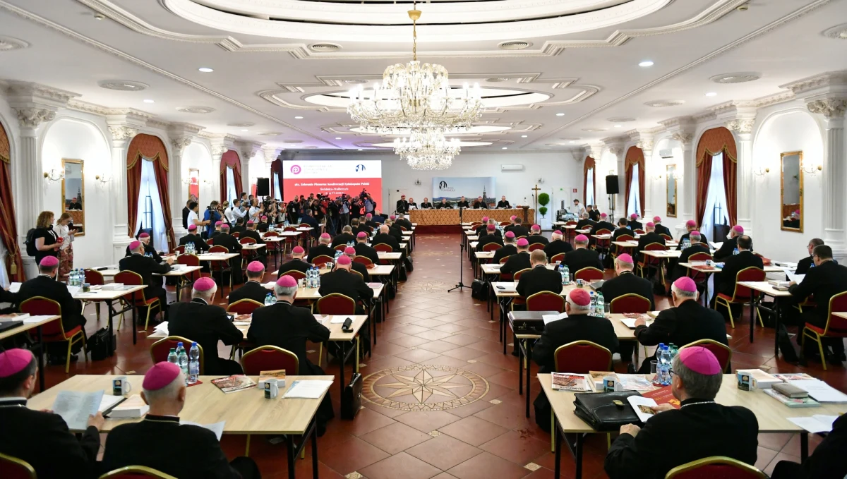 Biuro Delegata Konferencji Episkopatu Polski ds. Ochrony Dzieci i Młodzieży w poniedziałek rozpoczęło prace w budynku Sekretariatu KEP. W tym dniu ruszyła także strona internetowa: www.ochrona.episkopat.pl - poinformowało biuro prasowe Episkopatu.