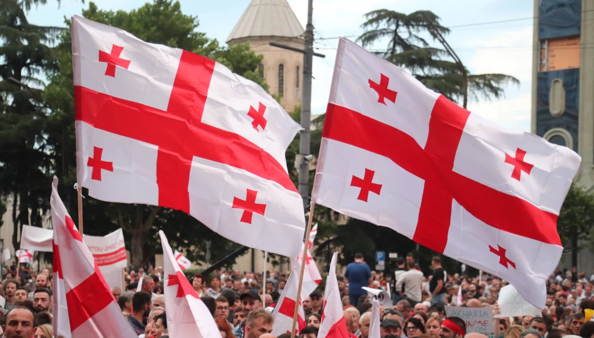 Szef MSW Gruzji Giorgi Gacharia został nominowany na premiera przez rządzące krajem ugrupowanie Gruzińskie Marzenie - podały media gruzińskie. Dotychczasowy szef rządu Mamuka Bachtadze poinformował w poniedziałek o złożeniu dymisji po prawie roku pełnienia funkcji. 
