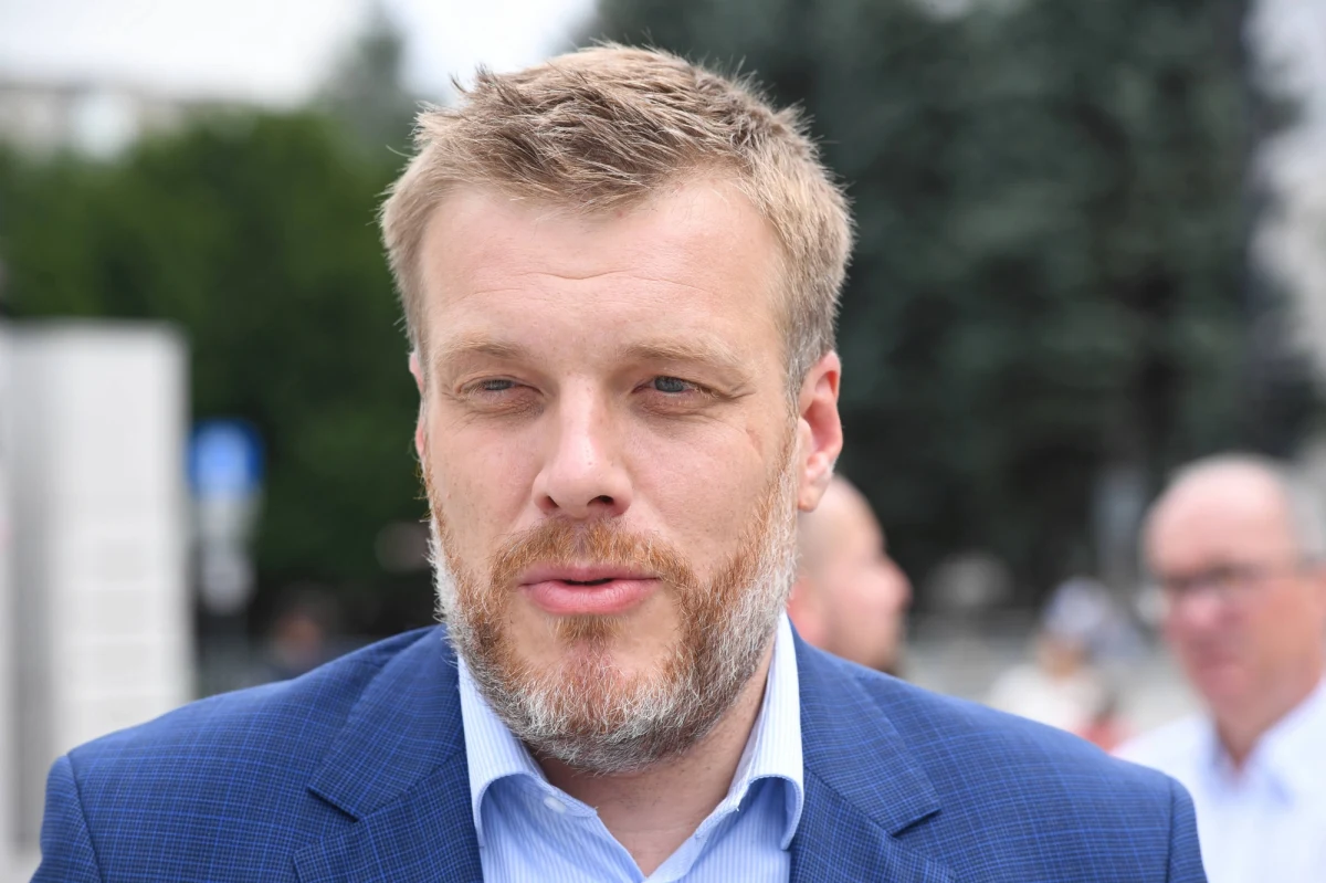 Lewica zaprezentowała we wtorek warszawską listę. Otwierają ją: lider Lewicy Razem Adrian Zandberg, "dwójką" jest rzeczniczka SLD Anna Maria Żukowska, a zamyka były poseł SLD Piotr Gadzinowski. 